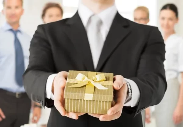 هدیه برای پرسنل